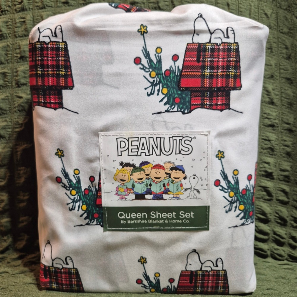 Peanuts Christmas Queen Sheet Set Snoopy Plaid Doghouse Berkshire Blanket 4pc